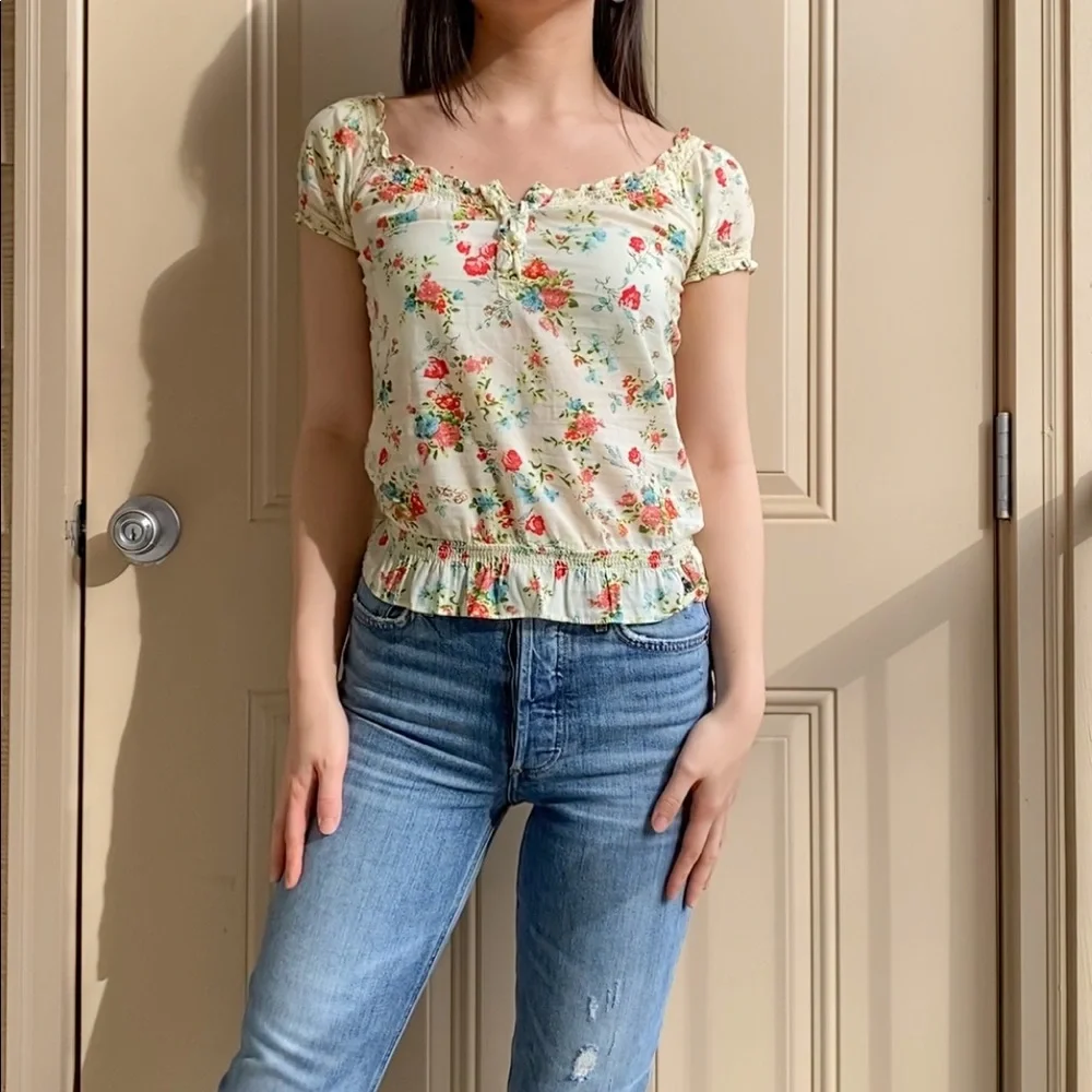 Price firm: Abercrombie floral blouse